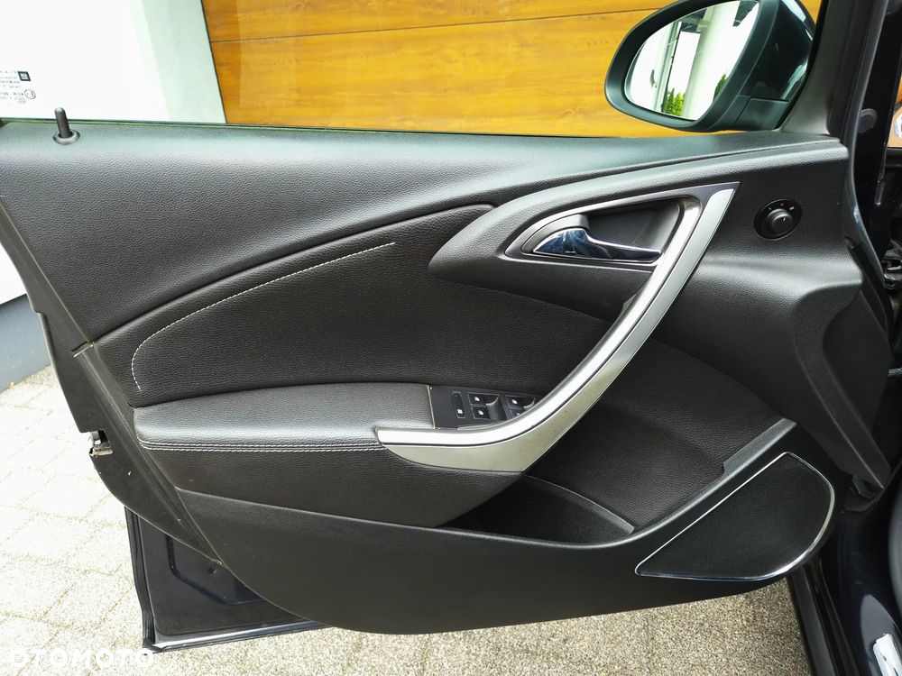 Opel Astra 1.6 Turbo Innovation - 22