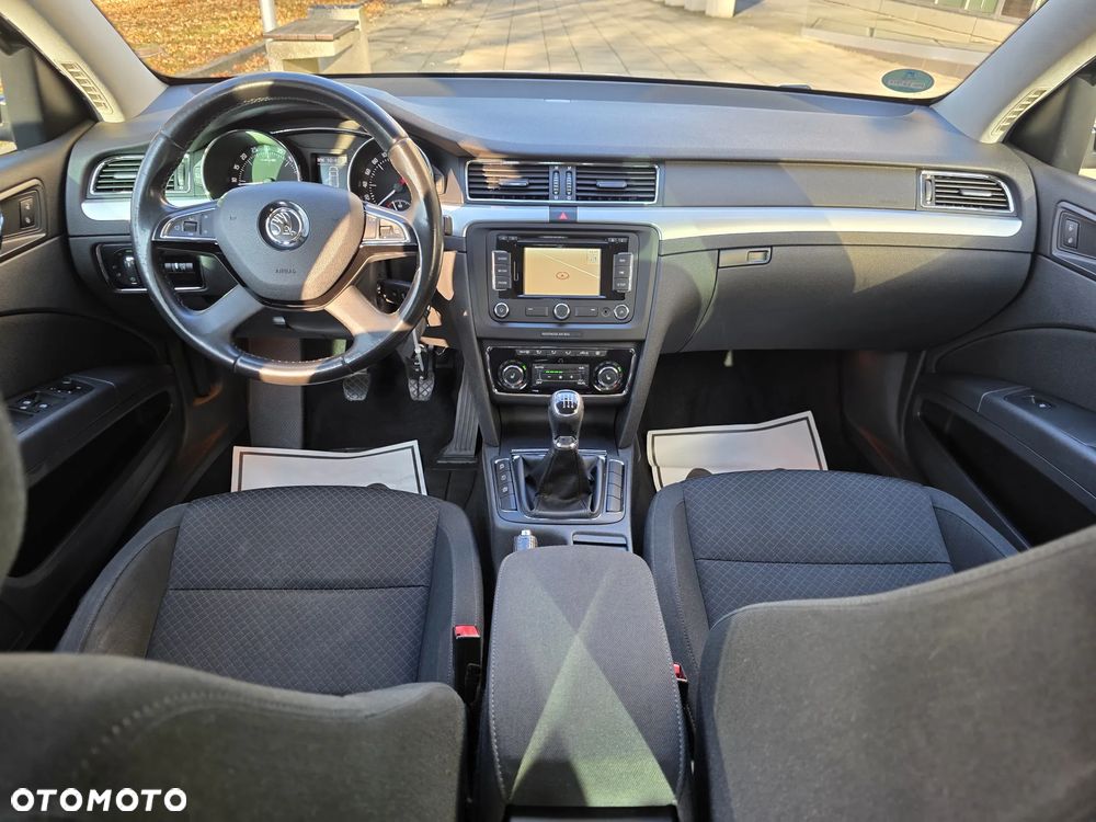 Skoda Superb 2.0 TDI Exclusive - 11