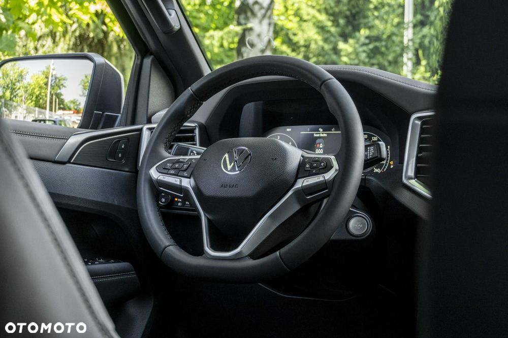 Volkswagen Amarok - 21