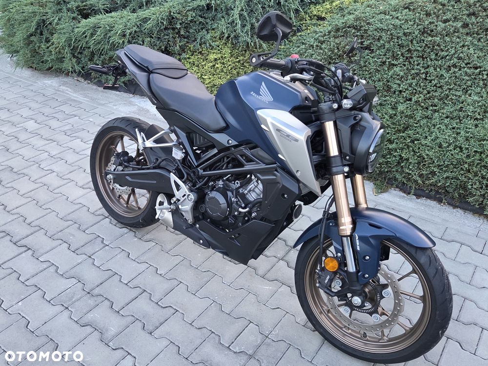 Honda CB - 10