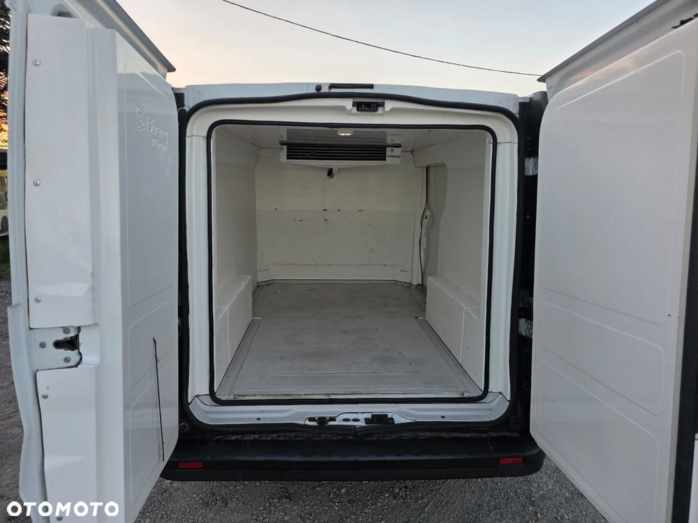Renault TRAFIC - 11