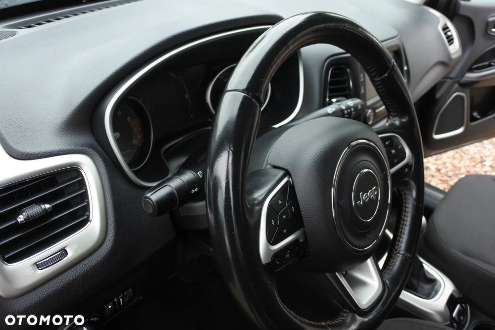 Jeep Compass 1.4 MultiAir Longitude - 19