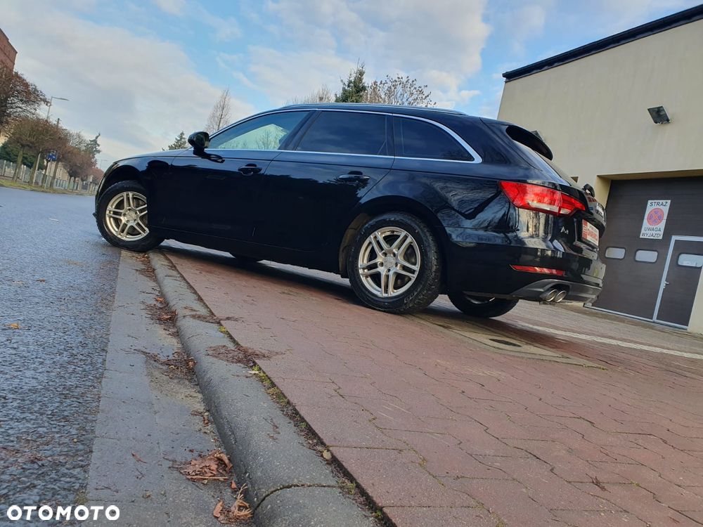 Audi A4 Avant 2.0 TDI ultra S tronic - 28