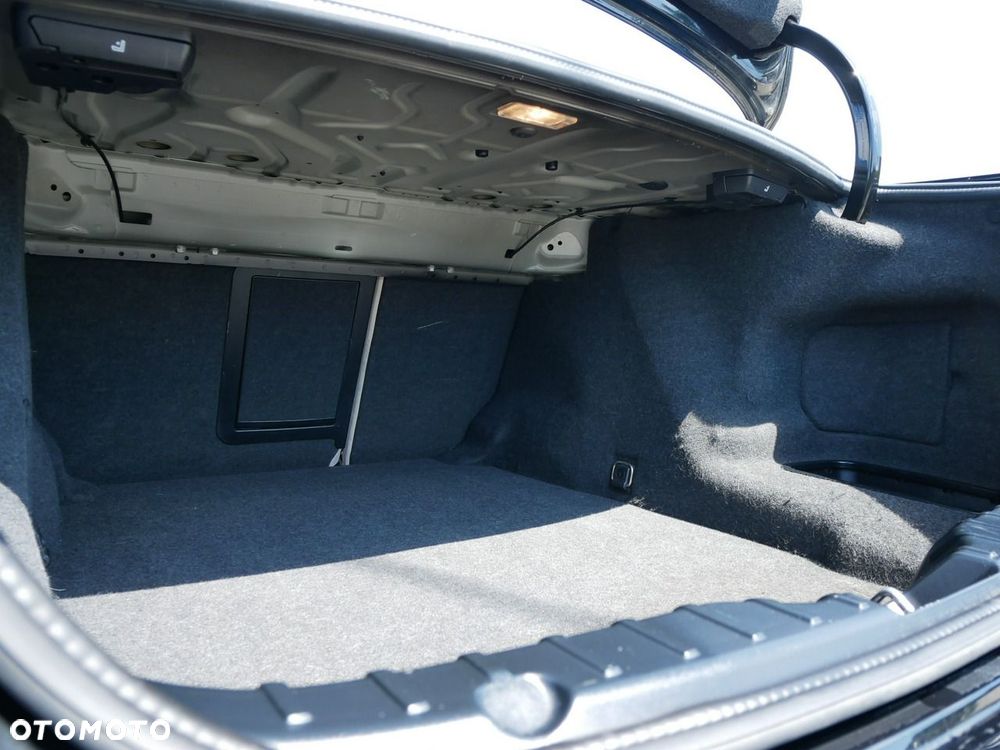 BMW Seria 5 520d xDrive - 13