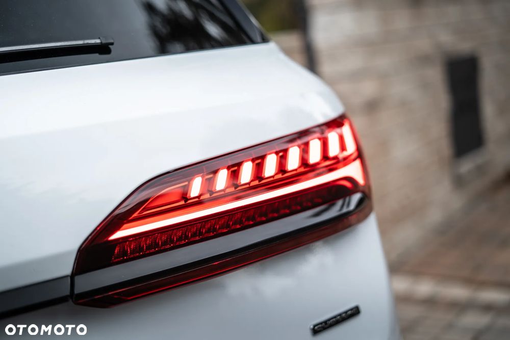 Audi Q7 55 TFSI mHEV Quattro S Line Tiptr - 11