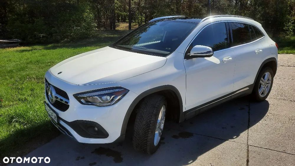 Mercedes-Benz GLA 250 4-Matic - 4