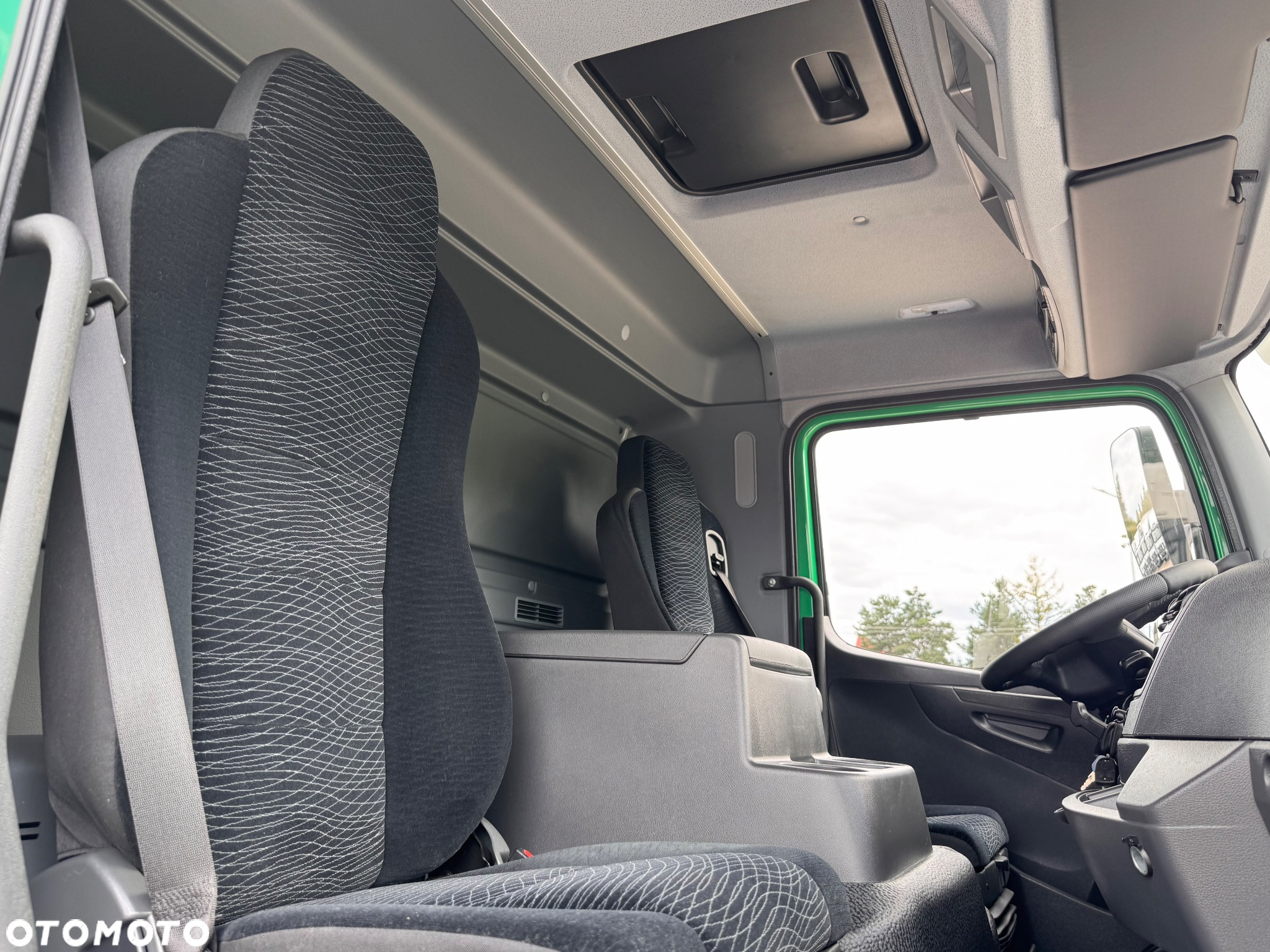 Mercedes-Benz ATEGO - 33
