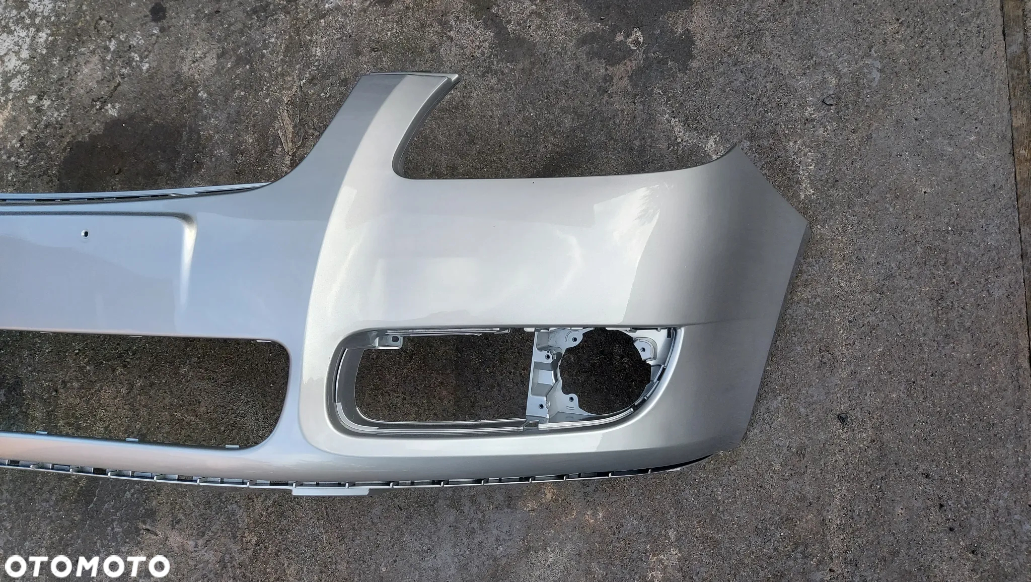 FABIA 2 II 06-10 rok ZDERZAK PRZEDNI LA7W - 2