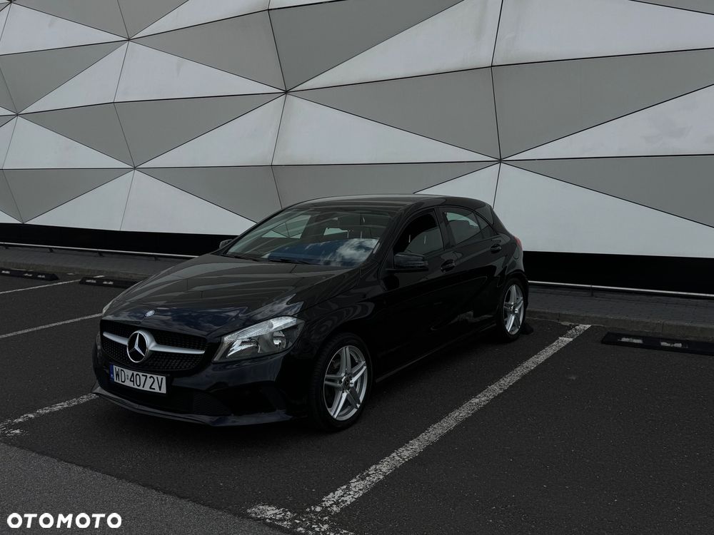 Mercedes-Benz Klasa A 160 7G-DCT Urban - 17