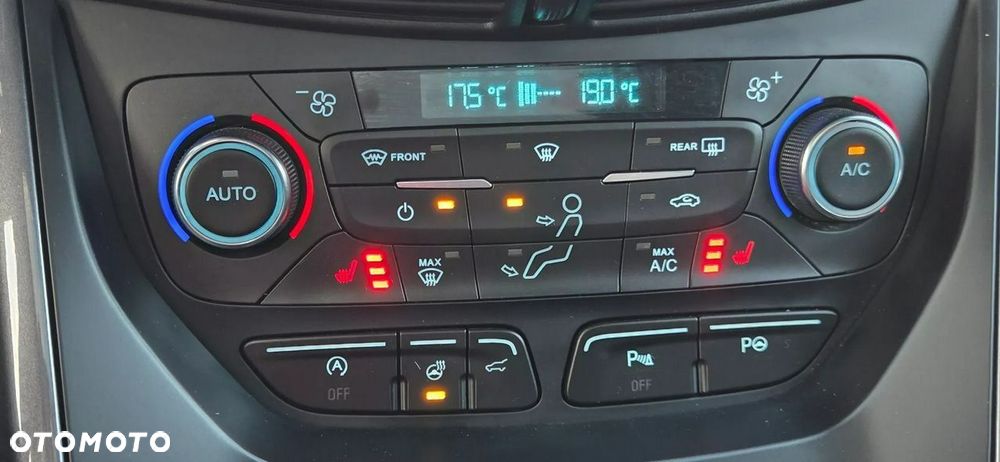 Ford Kuga - 11