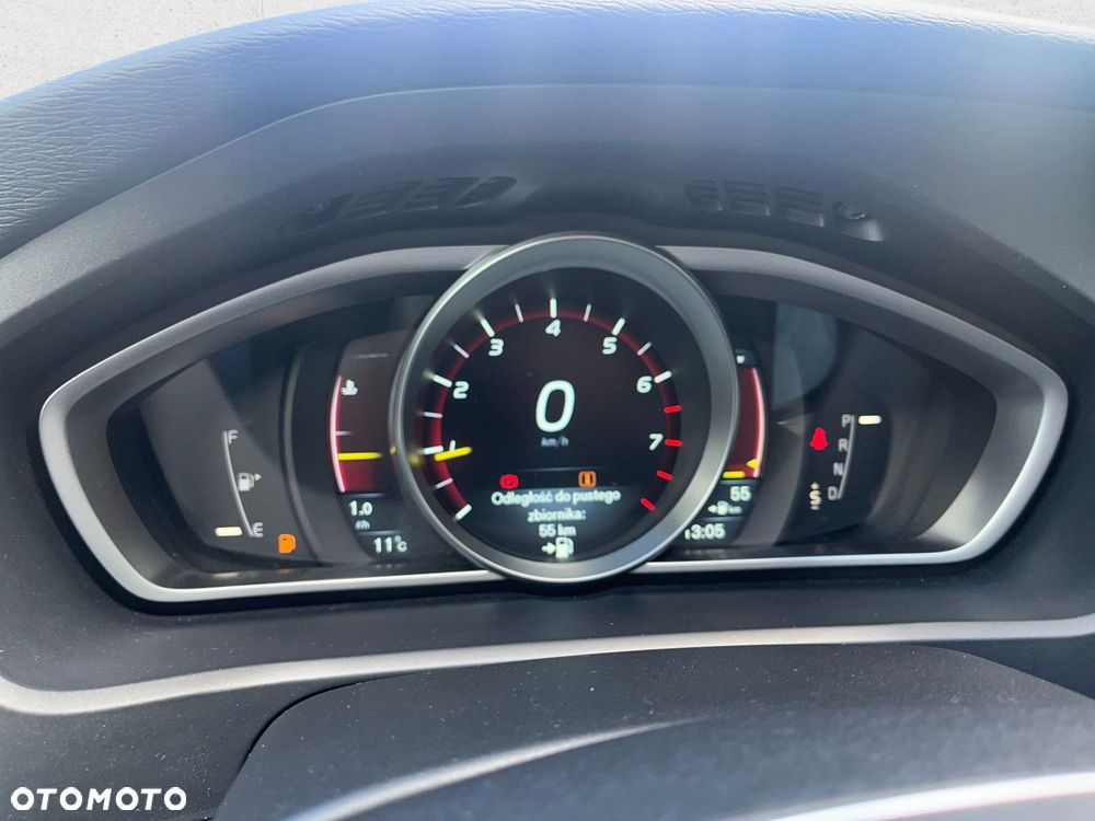 Volvo V40 - 18