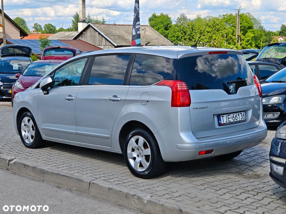Peugeot 5008 - 6