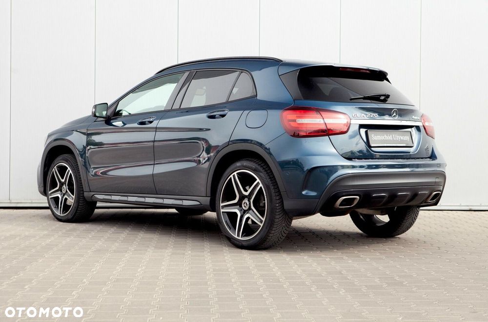 Mercedes-Benz GLA 220 4-Matic AMG Line - 4