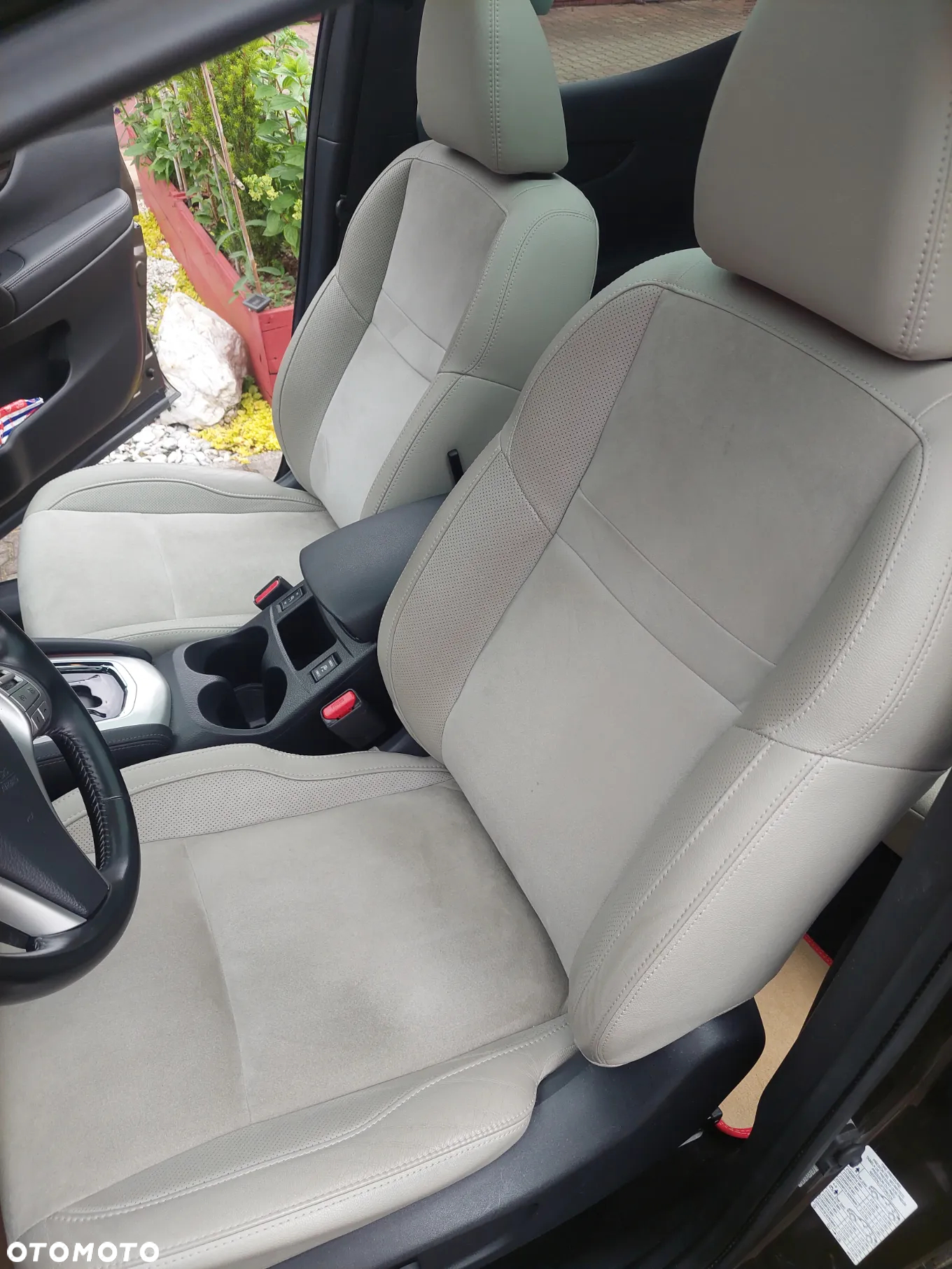 Nissan Qashqai 1.6 DCi N-Connecta Xtronic - 10