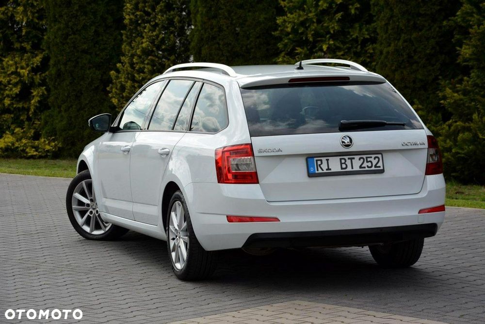 Skoda Octavia 2.0 TDI (Green tec) DSG Style - 8