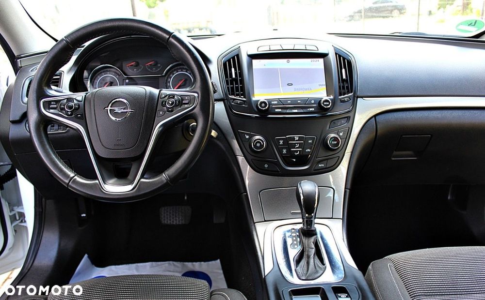 Opel Insignia - 19