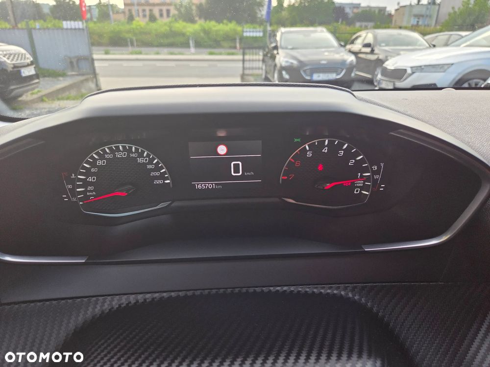 Peugeot 208 1.5 BlueHDi Allure Pack S&S - 17