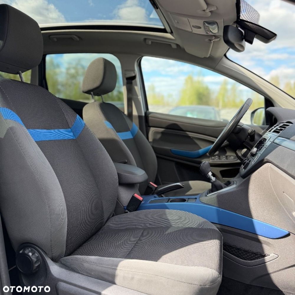 Ford Kuga - 38