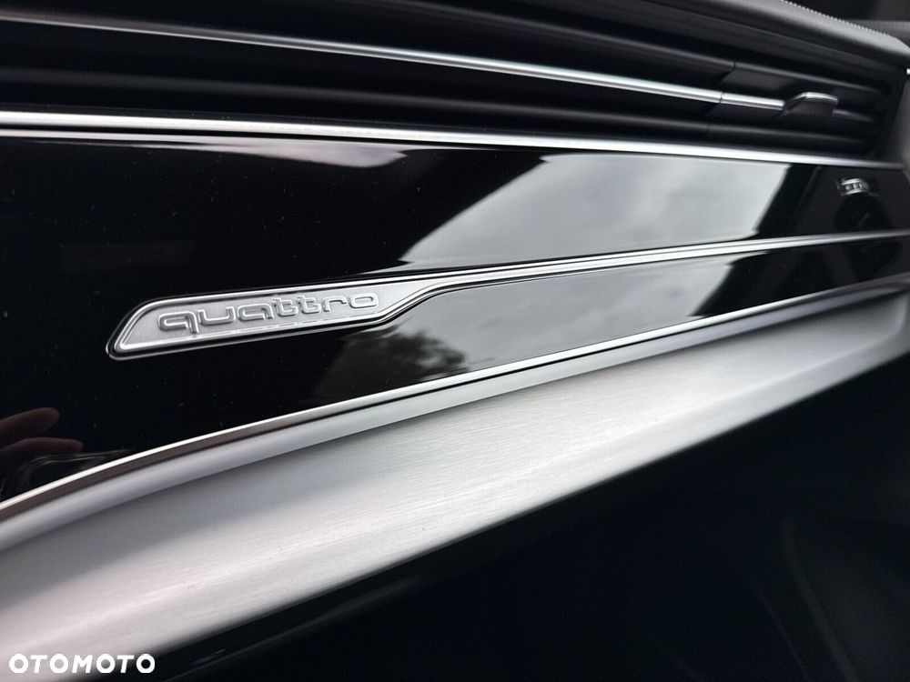 Audi Q8 - 25