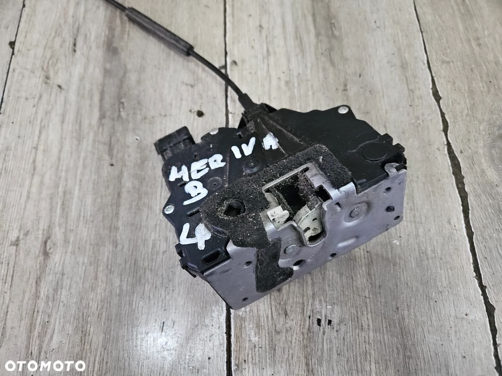 Zamek drzwi lewy przód przedni OPEL MERIVA B 2012r Europa 6 pin 13128231 - 4