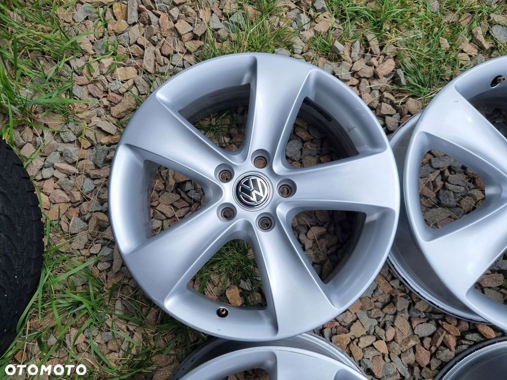 VW 3C8 PASSAT, AUDI Q3,Q2,SKODA ,SEAT 6.5X17 ET39 5X112 bdb stan - 3
