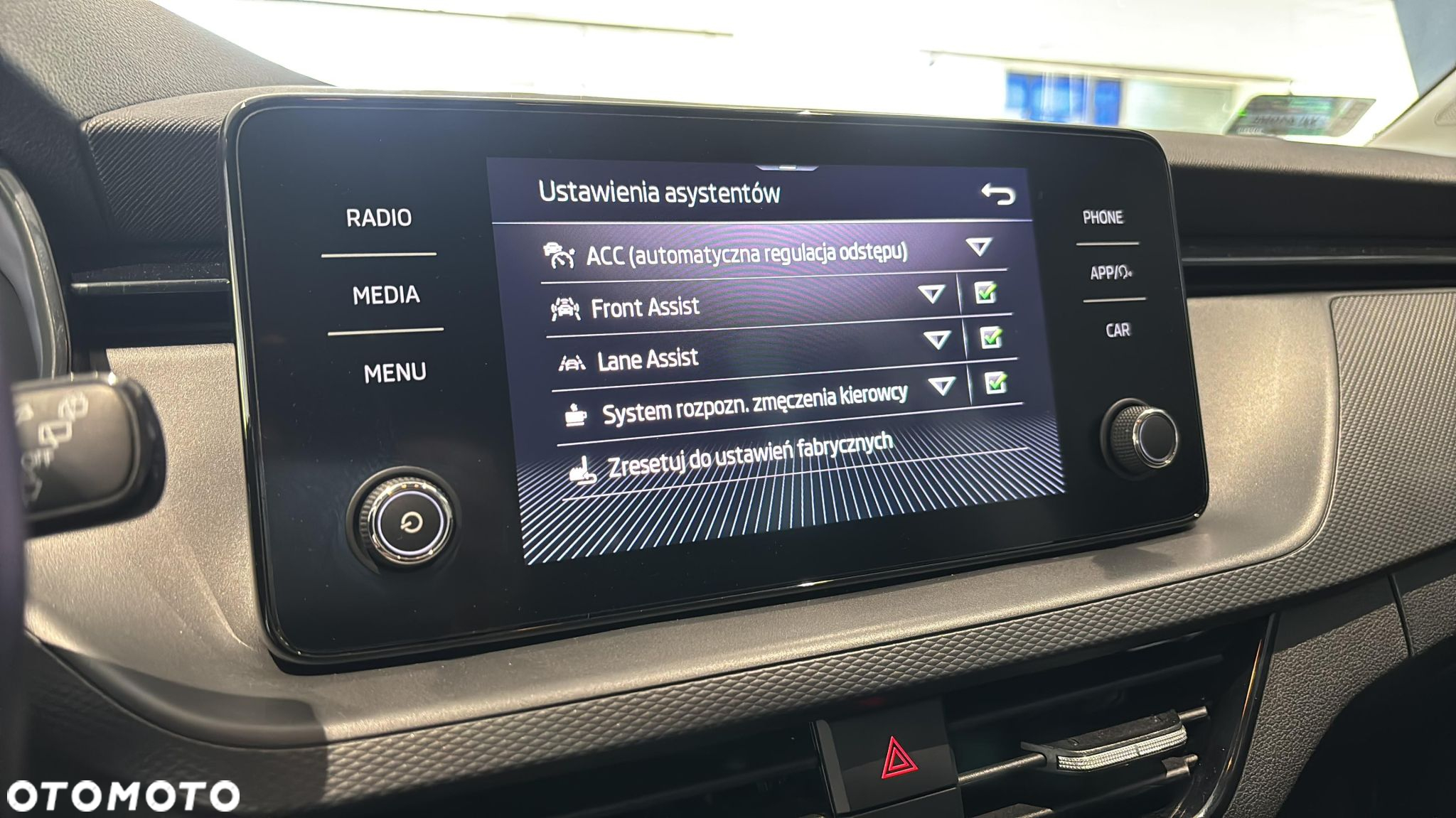 Skoda Kamiq 1.0 TSI Ambition DSG - 21