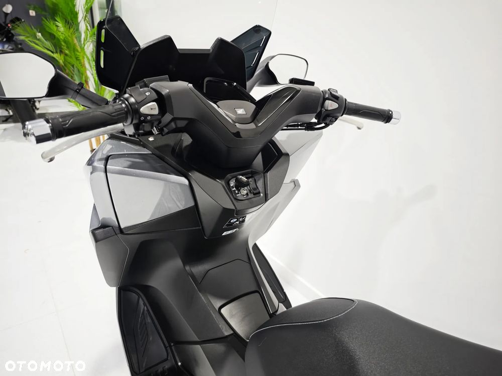Honda NSS - 14