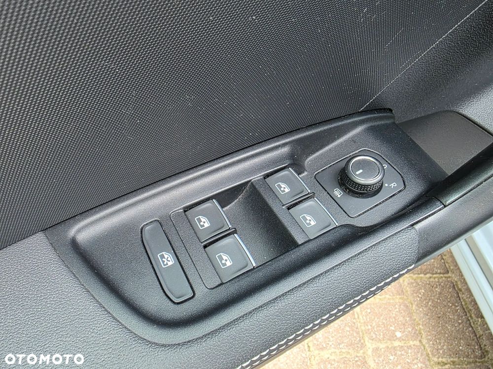 Audi A1 Sportback 35 TFSI S tronic S line - 22