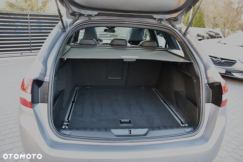 Peugeot 308 BlueHDi 180 EAT6 GT - 24