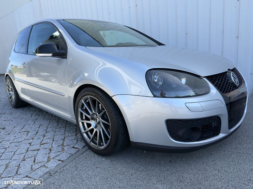 VW Golf 1.9 TDi 6V Confortline - 2