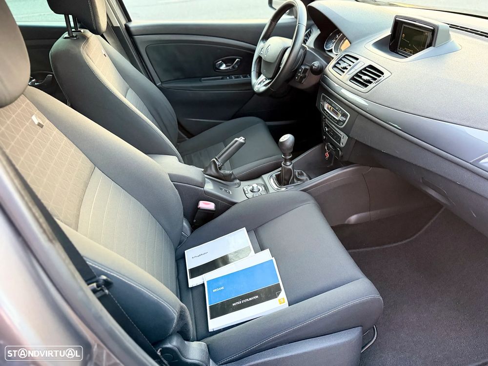 Renault Mégane Sport Tourer 1.5 dCi Limited SS - 7