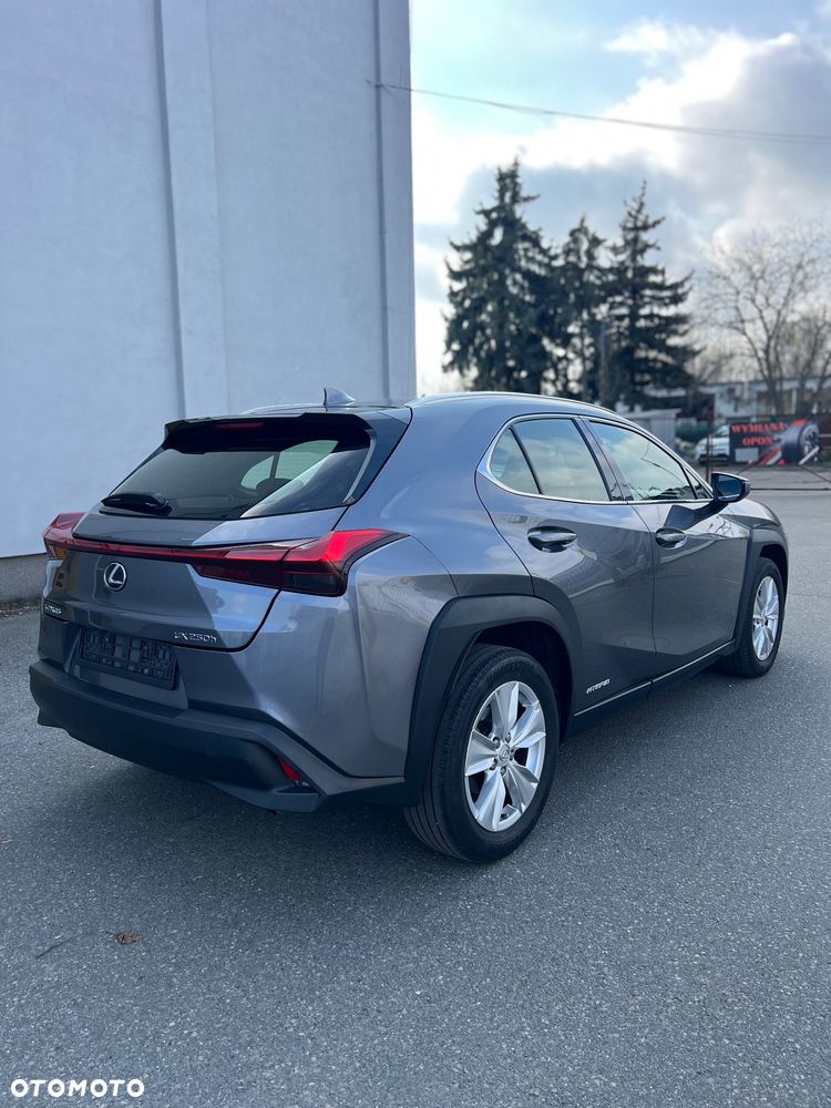 Lexus UX 250h Elegance 2WD - 4
