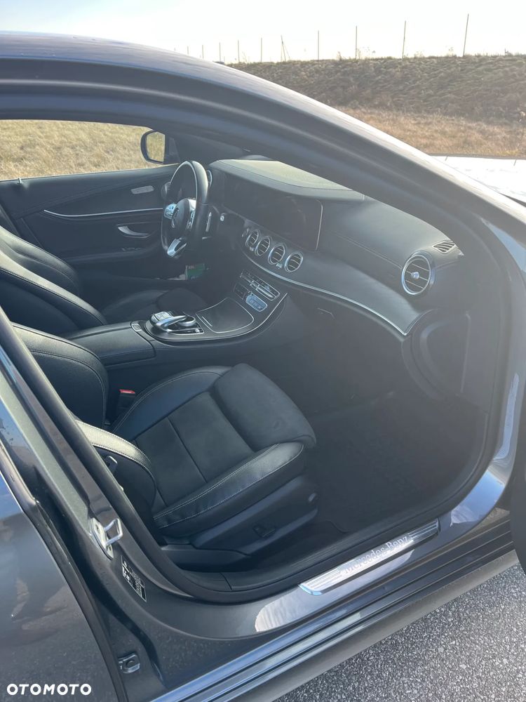 Mercedes-Benz Klasa E 400 d 4-Matic 9G-TRONIC - 5