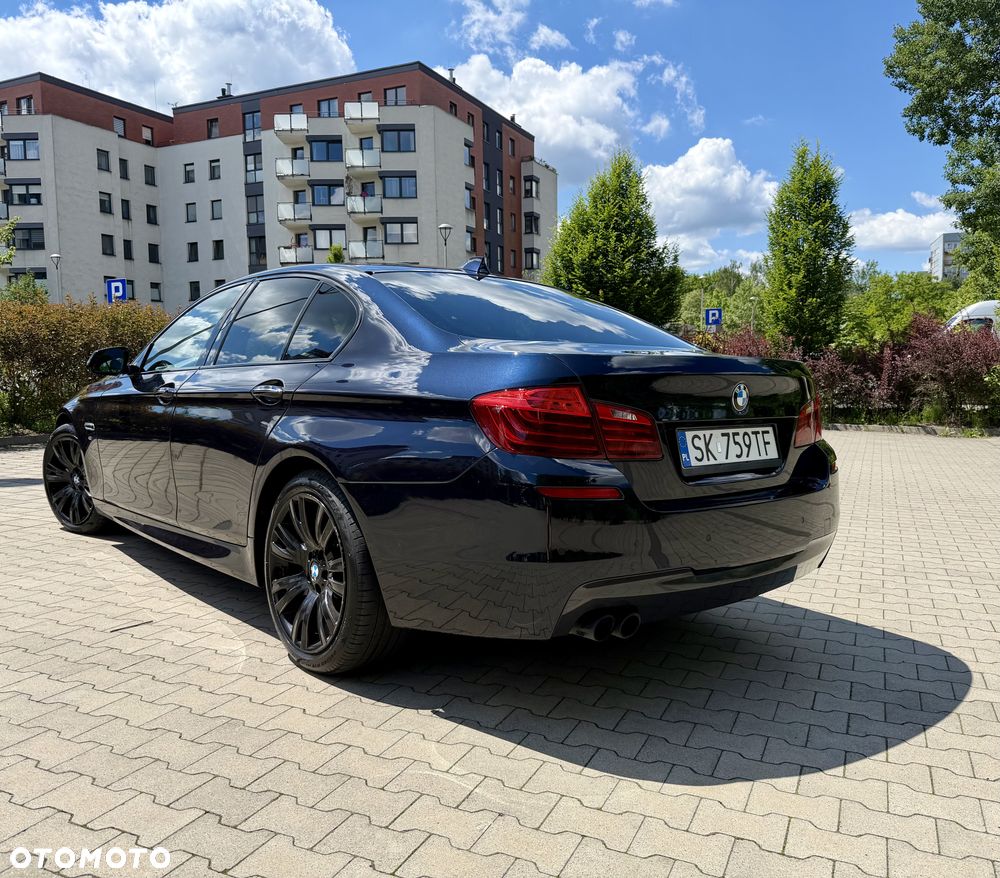 BMW Seria 5 525d xDrive - 4