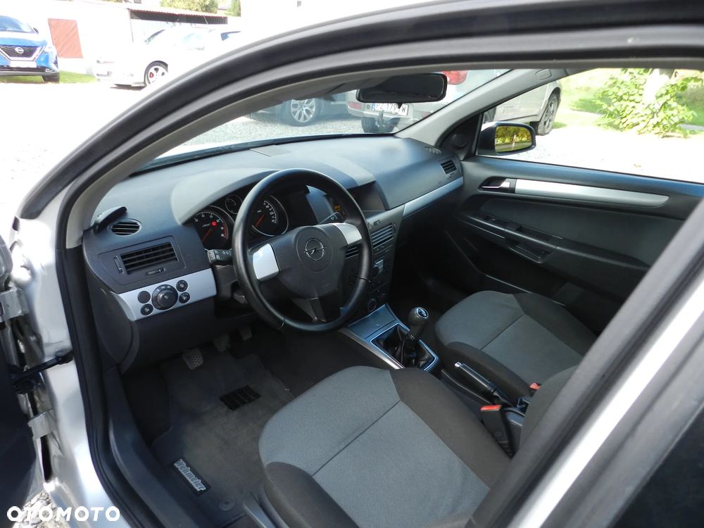 Opel Astra - 22