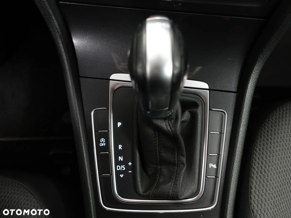 Volkswagen Golf 1.6 TDI SCR DSG Comfortline - 35