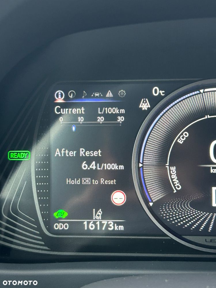 Lexus UX 250h F SPORT - 15