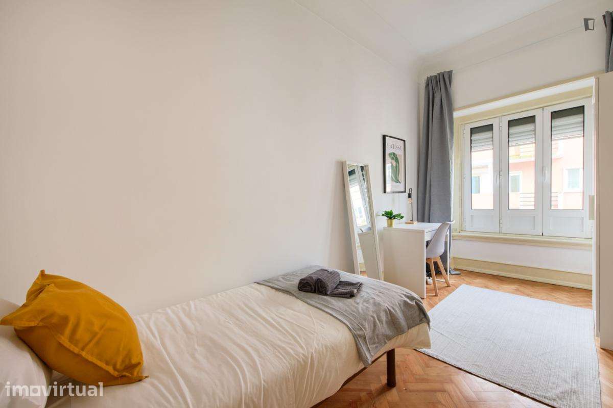 Quarto - localizado em Entrecampos Lisbon - Grande imagem: 2/49