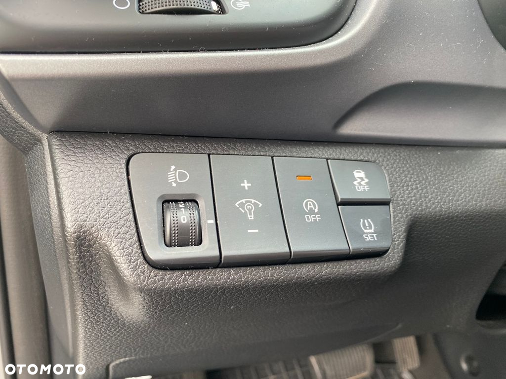 Kia Stonic - 18