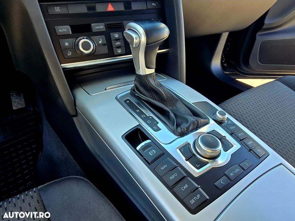 Audi A6 2.0 TDI DPF Multitronic Avant - 11