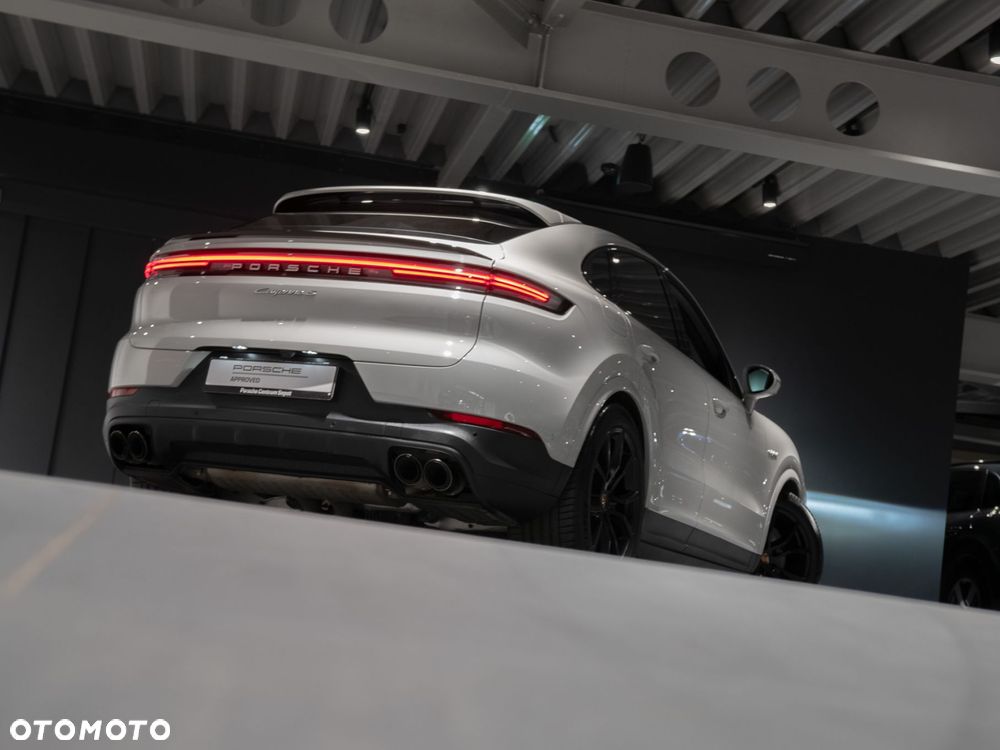 Porsche Cayenne S E-Hybrid PHEV - 18