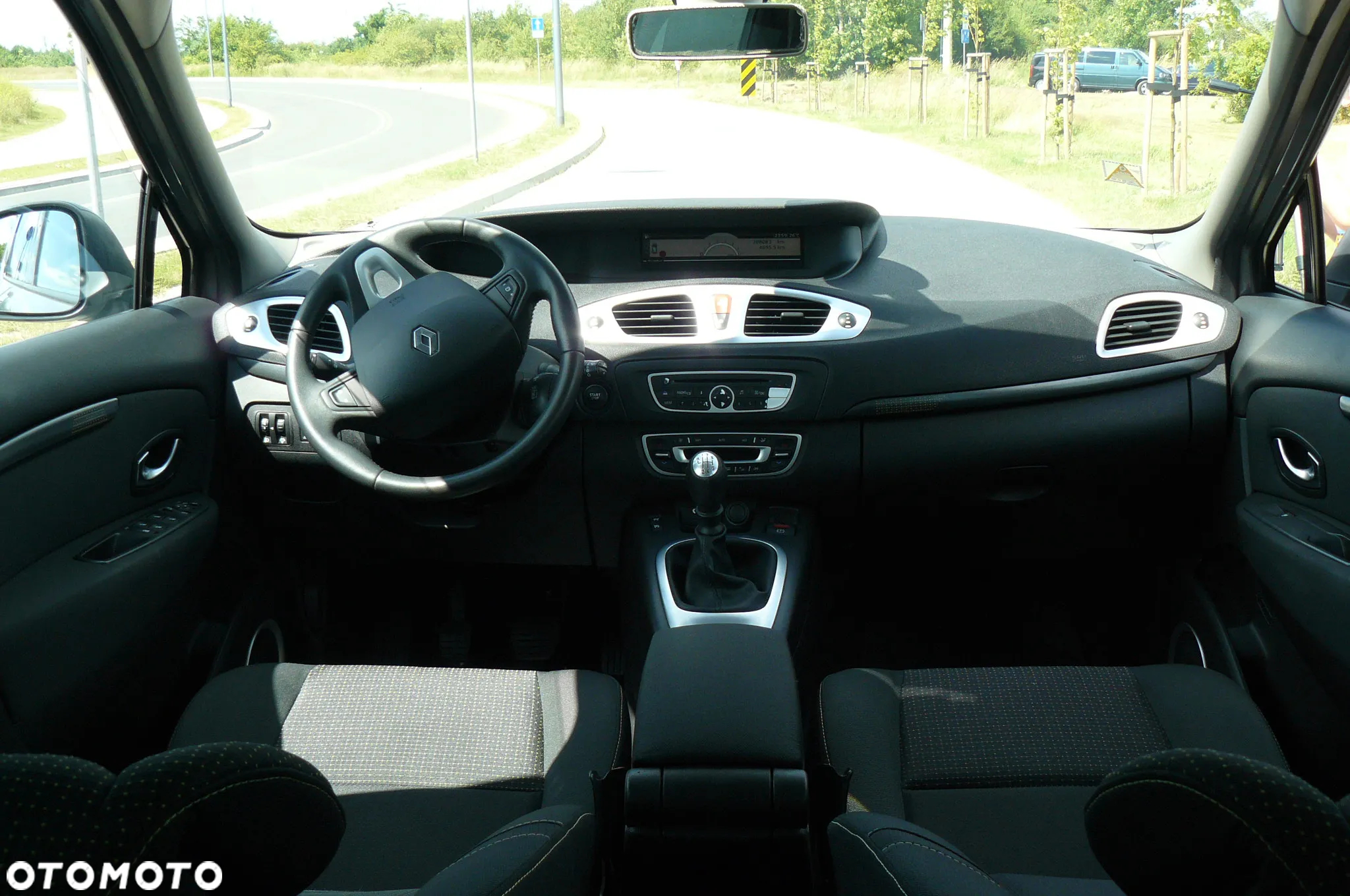 Renault Scenic - 17