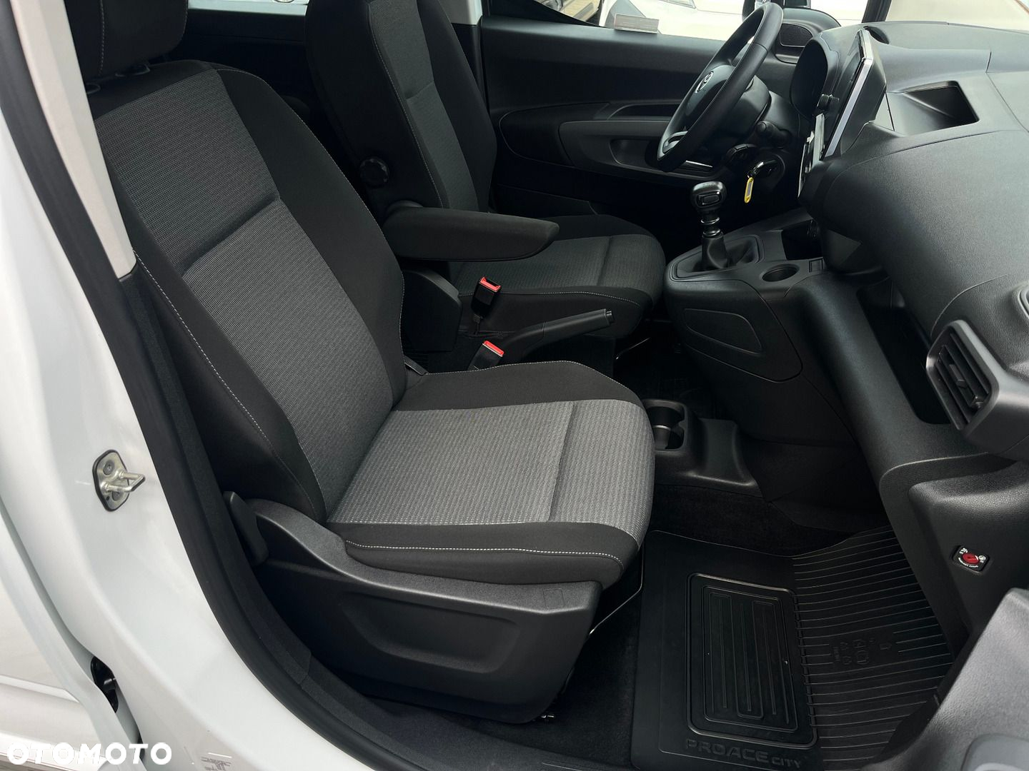 Toyota Proace City Verso 1.5 D-4D Business - 13