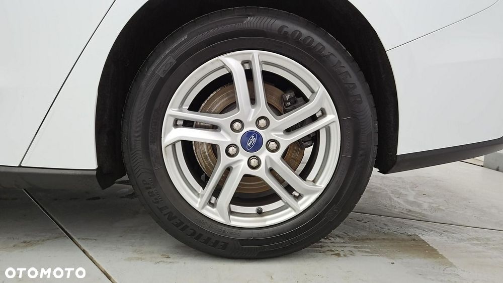 Ford Focus - 25