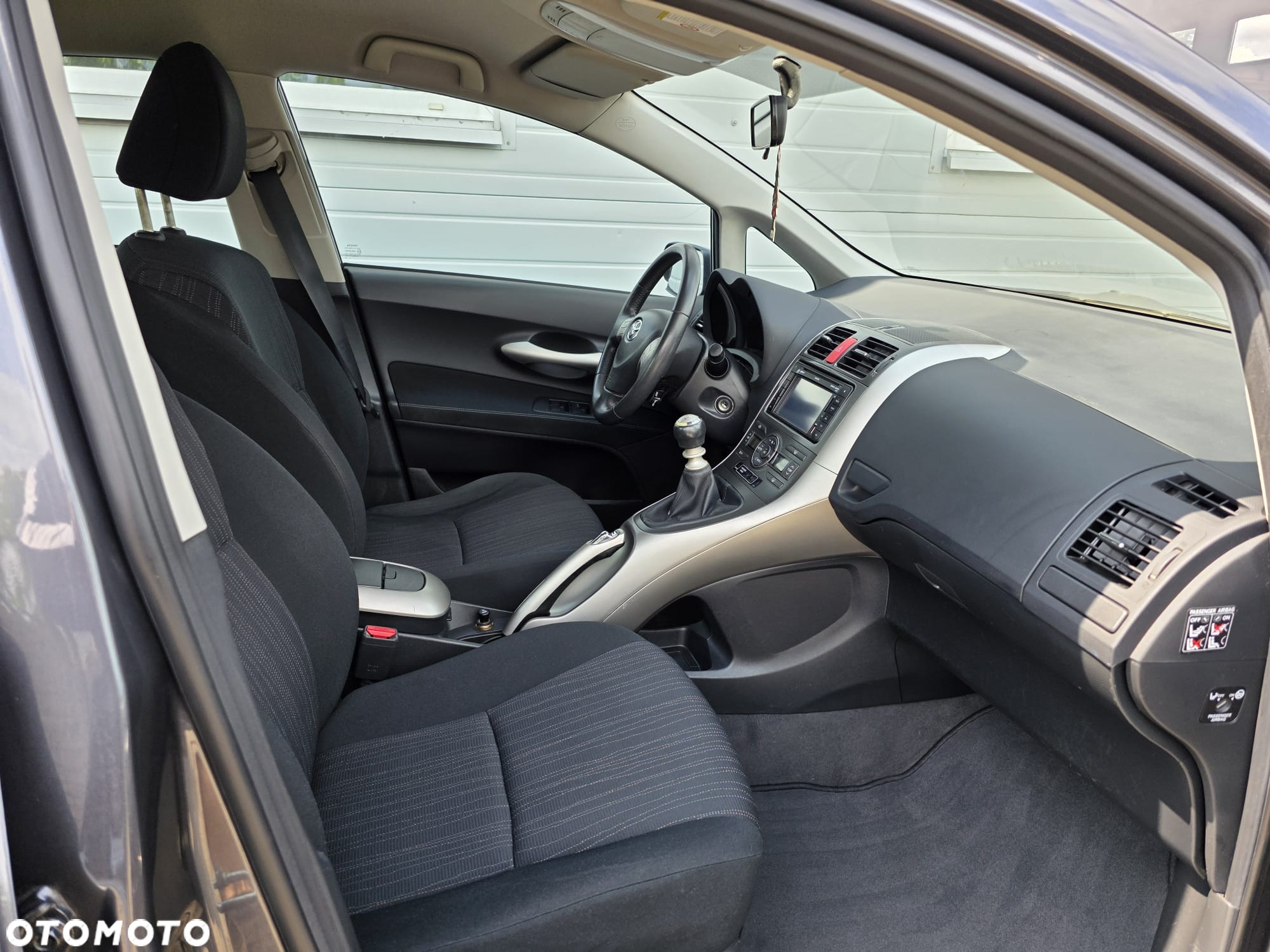 Toyota Auris 1.6 Sol - 24