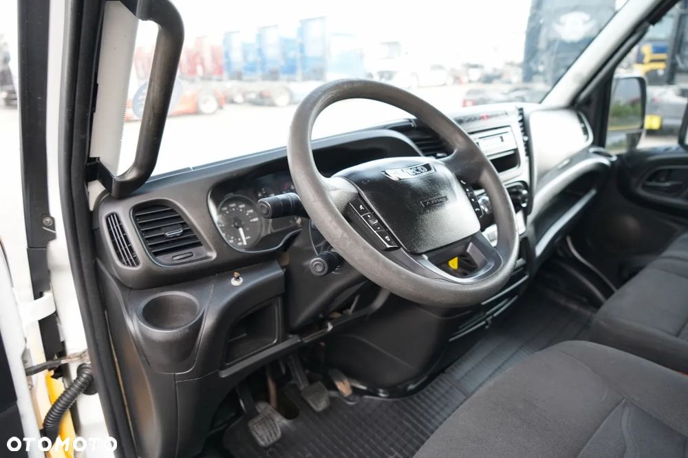 Iveco DAILY 35-130 / BRYGADÓWKA / 7 MIEJSC / BLASZAK / FURGON / SPROWADZONY - 22
