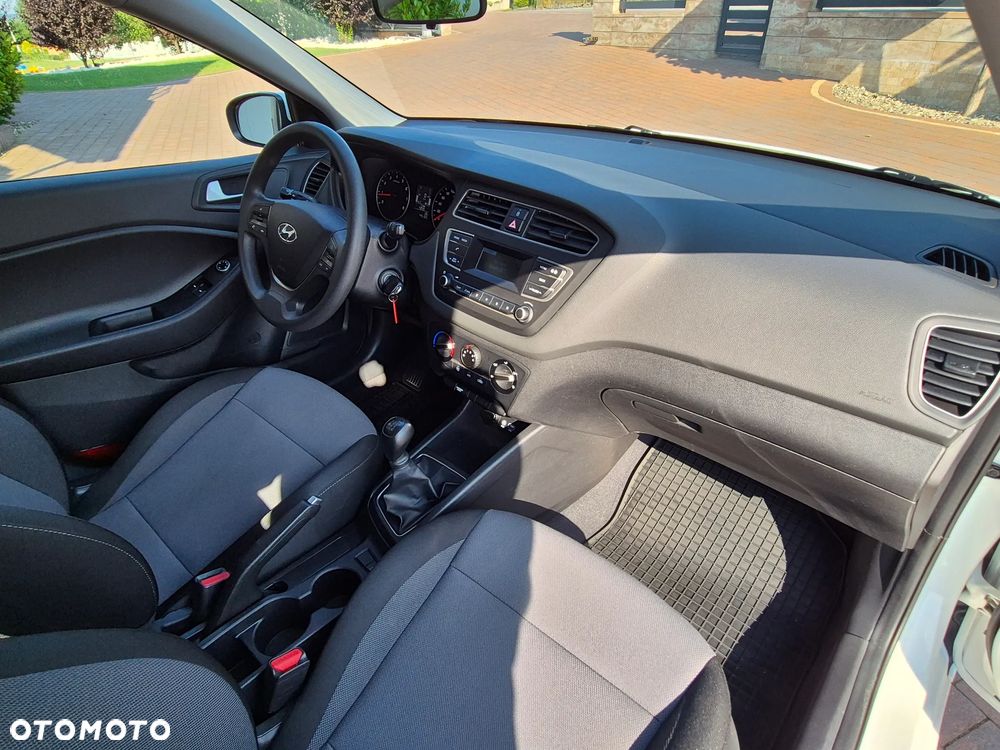 Hyundai i20 1.2 Classic Plus - 12