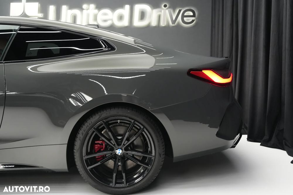 BMW M4 M440i xDrive AT MHEV - 10