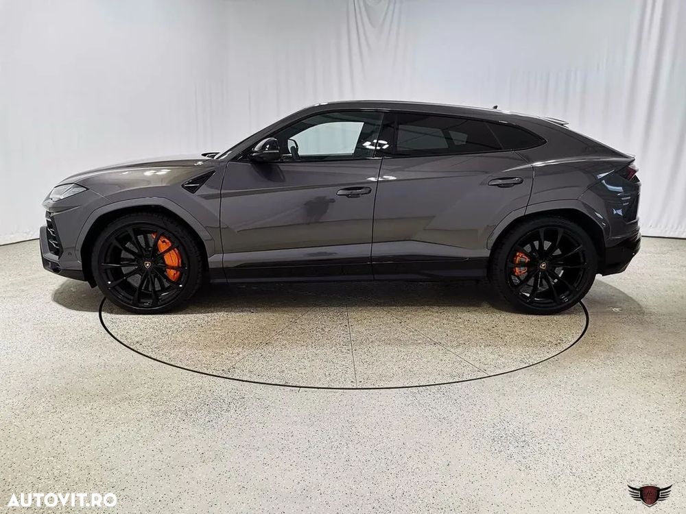 Lamborghini URUS Standard - 16