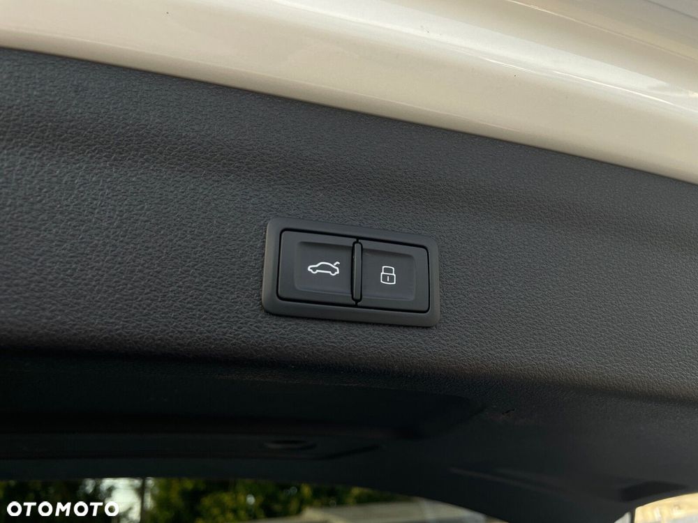 Audi A6 Avant TDI mHEV Quattro S tronic - 16
